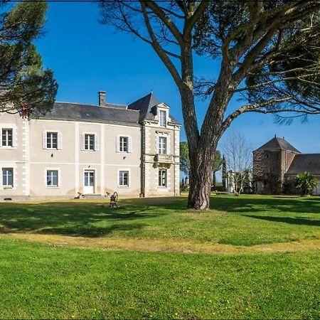 Vignoble Château Piéguë - winery Bed and Breakfast Rochefort-sur-Loire Exterior foto